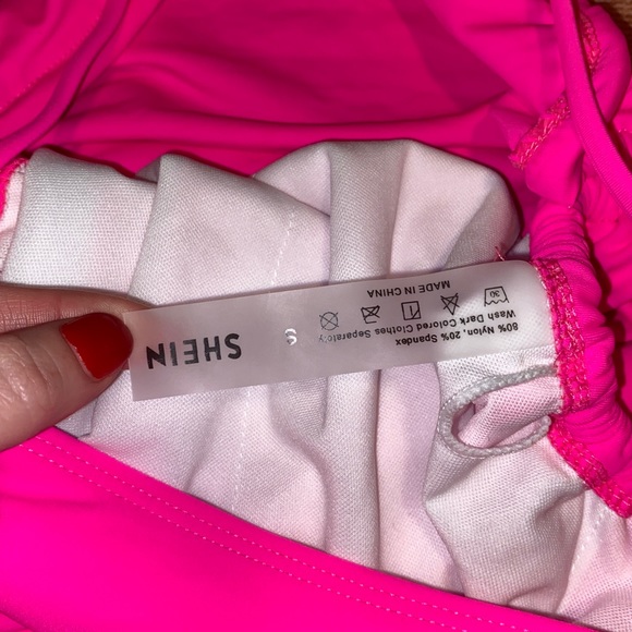 Pink one piece Bikini - Picture 2 of 2